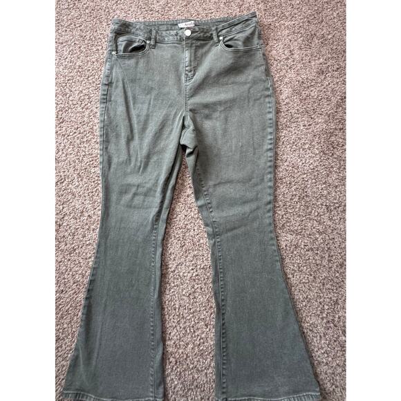 ARULA women's flare Jeans, size 14, stretchy & comfy, Green/Olive/Gray - Picture 9 of 9